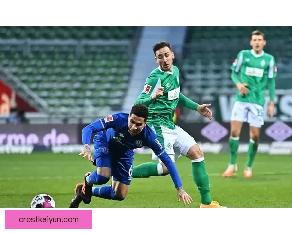 德里赫特在本赛季的表现稳健，逐渐成为球队防线的核心力量。