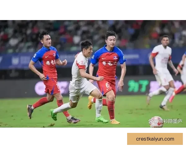 上海海港冠军阵容展现出稳定发挥，备受关注的球队深得球迷喜爱。