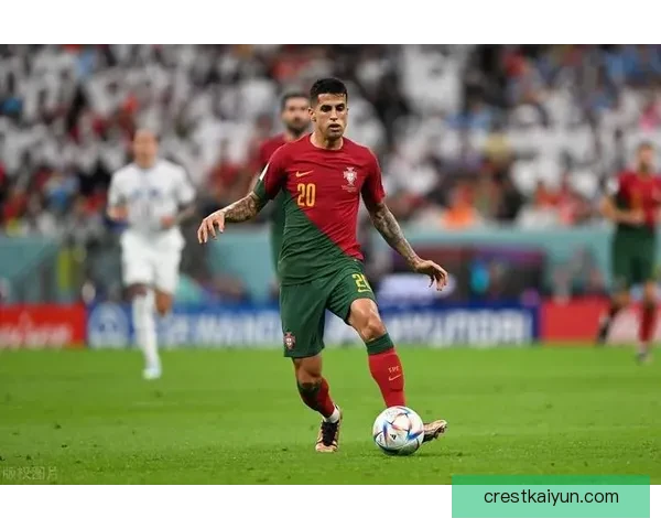 坎塞洛在近期比赛中传球失误频繁，状态引发关注