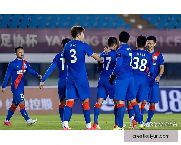 上海申花在中超联赛中状态回暖，逆转胜利表现备受关注