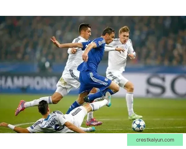 久保建英国家德比表现稳健，攻防两端持续提升